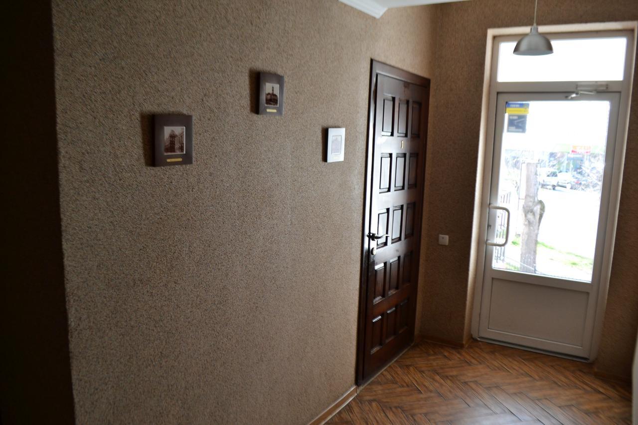 Kalina Motel Chernivtsi Exterior foto